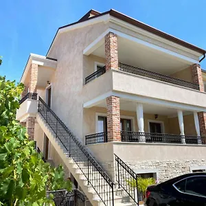 Appartamento Sanja, Pinezići