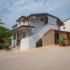 Apartmán Milena, Pinezići