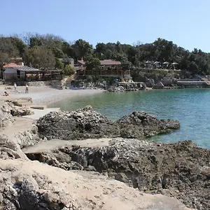 Appartamento Luburic, Pinezići