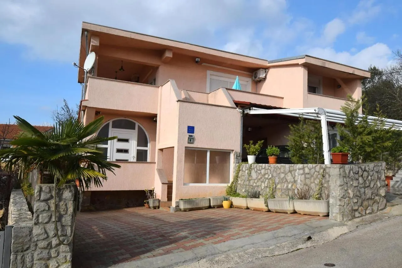 Apartment Luis Pinezici